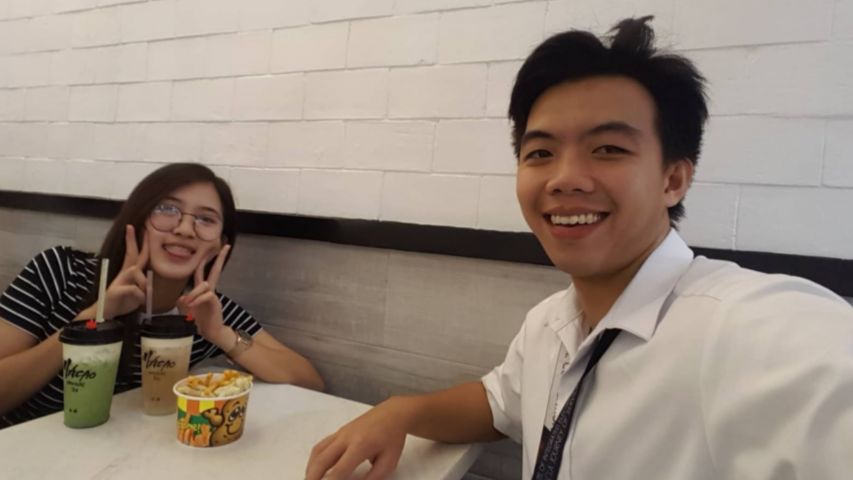 Syempre Nilibre Muna ng Potato Corner Bago Mag-jerjer