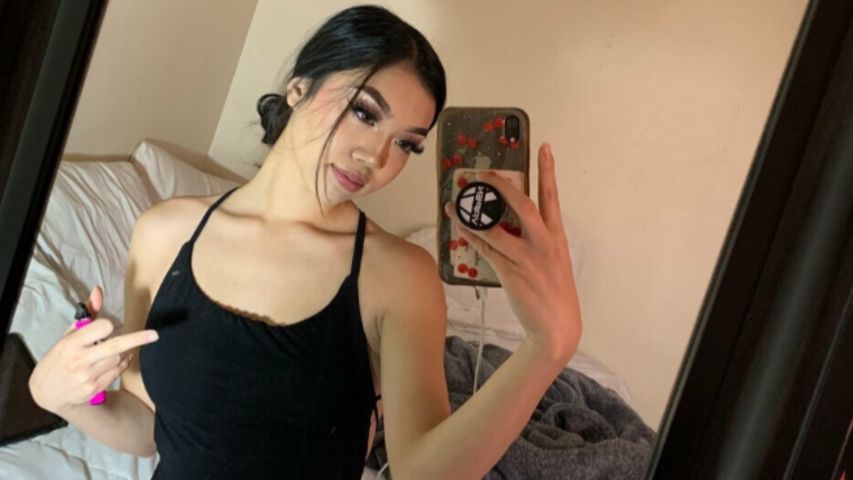 Pagkatapos Mag Selfie Nagpakita ng Pussy