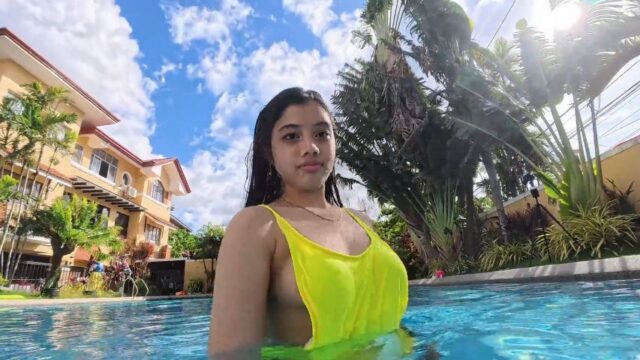 Nays Pinays – Swimming